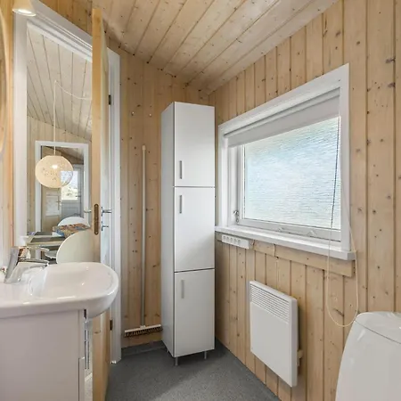 Schönes Haus Mit 2 Schlafzimmern In *